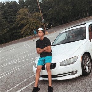 Meet your Posher, Anthony